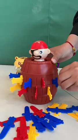 Pirate barrel game#toy #funny #viral #game #tiktok 