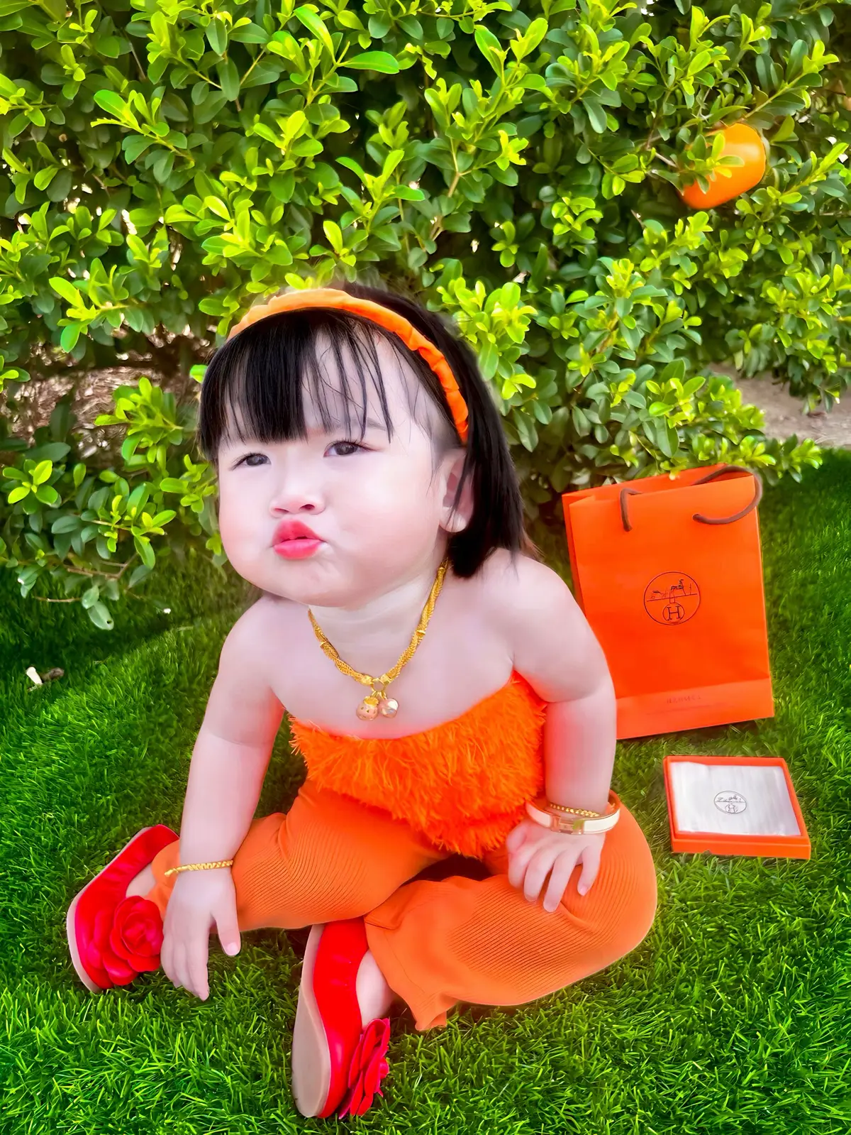 คนสวย😍🧡 #ลูกคุณหนู #น้องเอวา #แก้มอ้วน #น่ารัก #หลงไม่ไหวแล้ว #เด็กน่ารัก #ต้าวอ้วน #ต้าวความรัก #คลาสแฟชั่น #แฟชั่นผู้หญิง #ชุดน่ารัก #แบรนด์เนม #ฟีดดดシ #fyp #แต่งตัว #ชุดเด็ก #hermes #น่ารักเกิ๊นนน #ชอบแบบนี้ 