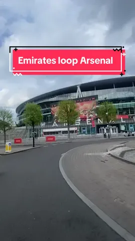 After party outside the Emirates stadium after Arsenal beat Spurs…. Few kids rollerblading and joggers! Nice place to ride round. #PremierLeague #arsenal #arsenalfc #fyp #emiratesstadium #northlondon 