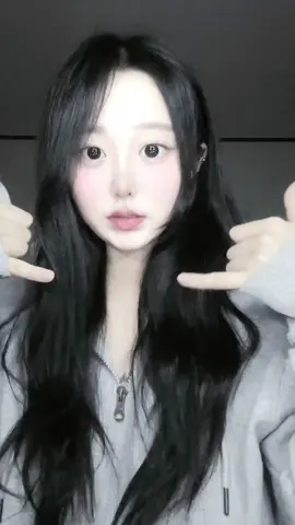 생얼 오랜만이죠???!!! 아직도 중간고사가 안 끝났답니다😓