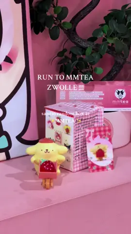 We have some new mysterious sanrio blindboxes and merch waiting for you. Limited stock🔥⏰✨🎀‼️🍑💗🌷🎀✨ #sanrio #hellokitty  #sanriounboxing #unboxing #bubbletea #mmteazwolle  #fyp #fypシ゚viral #hellokitty #pompompuri #pompompurinsanrio #pink #overijssel #zwolle #hellokittyandfriends #💖 #kuromi 