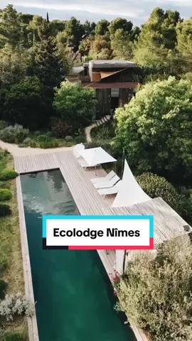 Bienvenue à l’ecolodge Bien Loin d’ici à Nîmes. À seulement 3h de Paris en train et 1h30 de Lyon! N’oublie pas de l’enregistrer pour ton prochain voyage dans le sud ! #hebergementinsolite #nimes 