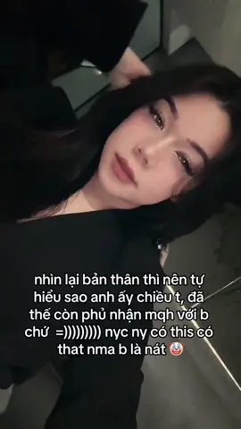 chả ai làm gì 😕