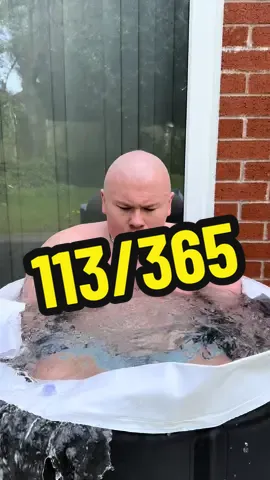 113 boxed off people! Remember 6pm tonight. Part 2 of Coming Clean comes out. See you there 👌🏼 #zacstuddicebath #weightlosstransformation #weightlossjouney #icebathchallange 