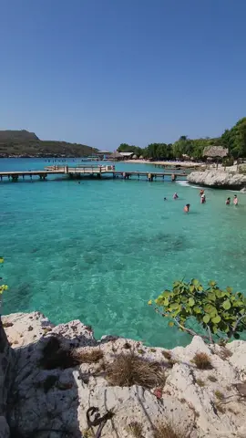 Discover the vibrant heart of paradise at Dreams Curaçao! 🌴✨ Join me to explore the enchanting public spaces where endless adventure meets serene beauty. #ParadiseFound #ALGVTakesCuracao #TravelAdvisorsGetYouThere #AskATravelAdvisor #DreamsCuracao #DreamsResorts   #travelcctcsarah #travelwithsarah #travelwithcctc 