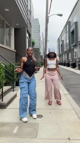 Some francophone vibes for y’all🤭Dc: @reisfernando__  w/ @beverly adanna 🤍  Cc: @DWP ACADEMY USA  #congolaise🇨🇩 #congo #congolese #congolesetiktok #pourtoi #creatorsearchinsights 