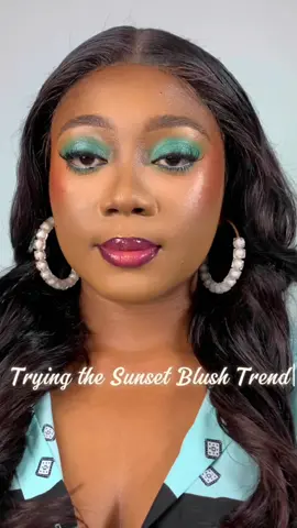 My attempt on the sunset blush that has been everywhere lately, I think it cute but I might have to attempt it again to be truly convinced 🤭🤭  Have you tried it, how was it for you, let me know in the comments  Blushtrend #sunsetblush sunsetblush ombré blush 