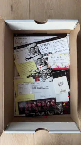 one year of memories.💌 #memorybox #oneyearanniversary 