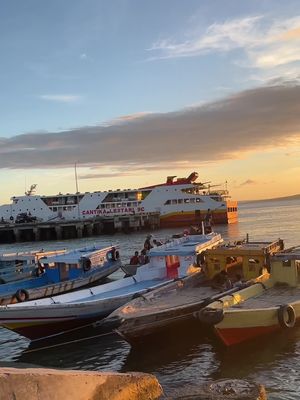 Sore hari di penyebrangan menuju pulau Semau 🤘🏻 indah bukan 🌄 #nttpride🏝🔥 #kupangpunyadong🔥 #สปีดสโลว์ 