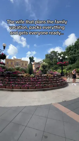 #disneyworld #disneyparks #disneytiktok #disneymom #disneylocal #disneyvacation #disneytrip #disneywithkids #disneydad 