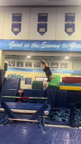 playin around with some old skills #grandma #gymnastics #ucla