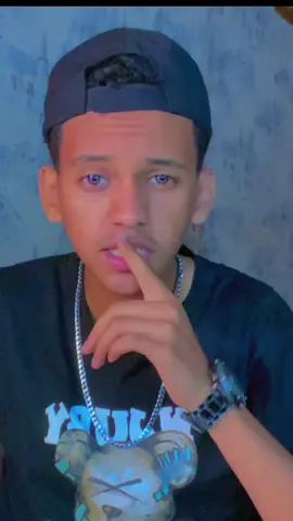 Shhhh…#viral #fyp #ethi #habesha #yared #afilafikr #aflafkryared #ethiopantiktok🇪🇹🇪🇹🇪🇹🇪🇹 #liyucinema #አፍላ_ፍቅር_😍😍😍😍 #fypシ゚viral #sami_yared #afelafiker #schoollife @berryboo_(fiyori) @Ransom @Kidu(hana) @Maki❤️(Denbarit) @mele 19 (deva) 