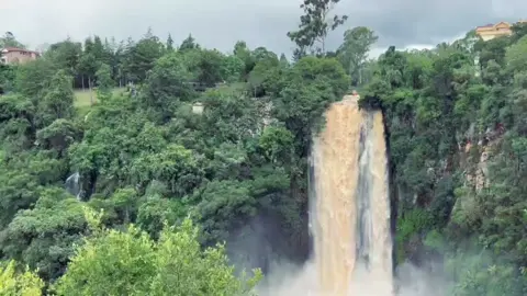 📍Thompson Falls, Nyahururu #thompsonfalls #nyahururutiktokers #nyahururu #tembeakenya #magicalkenya #waterfalls #laikipiatiktokers❣️❣️ #laikipia #laikipiacounty #nyeritiktokers #murangatiktokers #panariresortnyahururu 