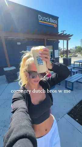 i think have a crush on u @Dutch Bros Coffee @Bella Woodard 🎀💖 