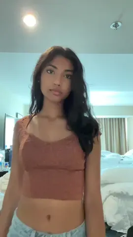 ignore the messy hotel room, universal fit check  #icdc 