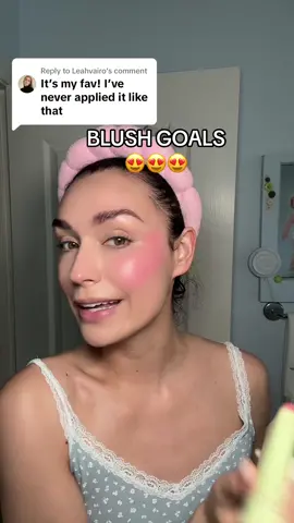 Replying to @Leahvairo the glow is glowing😍 #pixiblush #pixibeautybypetra #pixibeauty #blushsticks #blushstick 