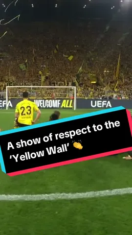 A show of respect to the ‘Yellow Wall’ 🟡⚫️ Magnificent scenes ✨ #UCL #BVB #Dortmund #ChampionsLeague 