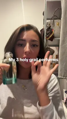 The best perfumes ive ever had if u wanna smell like a queen ✨✨✨