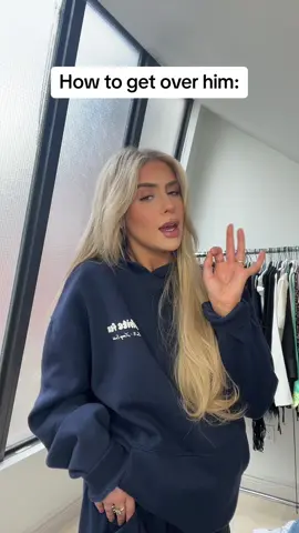 real fricken quick. #fyp sweatsuit: @White Fox Boutique  discount: SARAHLTT for $$ off 