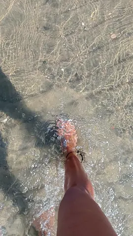 #francoricciardi #napoli#mare #pies #tiktoitalia #perte #gambe #playa #sabbia #estate #neomelodici #loveme #portamineiperte❤ #viralvideo #viral #io #mare #tiktoknapoli 