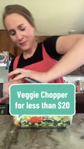 This veggie chopper is superior #veggiechopper #productreview #tiktokshopmothersday #mothersdaysale #viralproducts #choppedsalad #recipes #kitchengadgets @KITEXPERT 