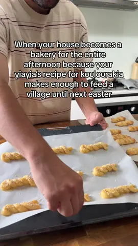 I shpuldve clocked when the recipe had 12 eggs. #koulourakia #greekeaster #biscuit 