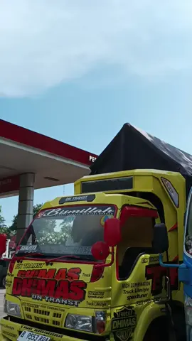 #truckstory #jogjesscommunity #watescepat #isuzu #trucklifestyle #giganesia #storytruck #storydrivermuda #mujilestari #leonita #demonchilli #elfgiga 