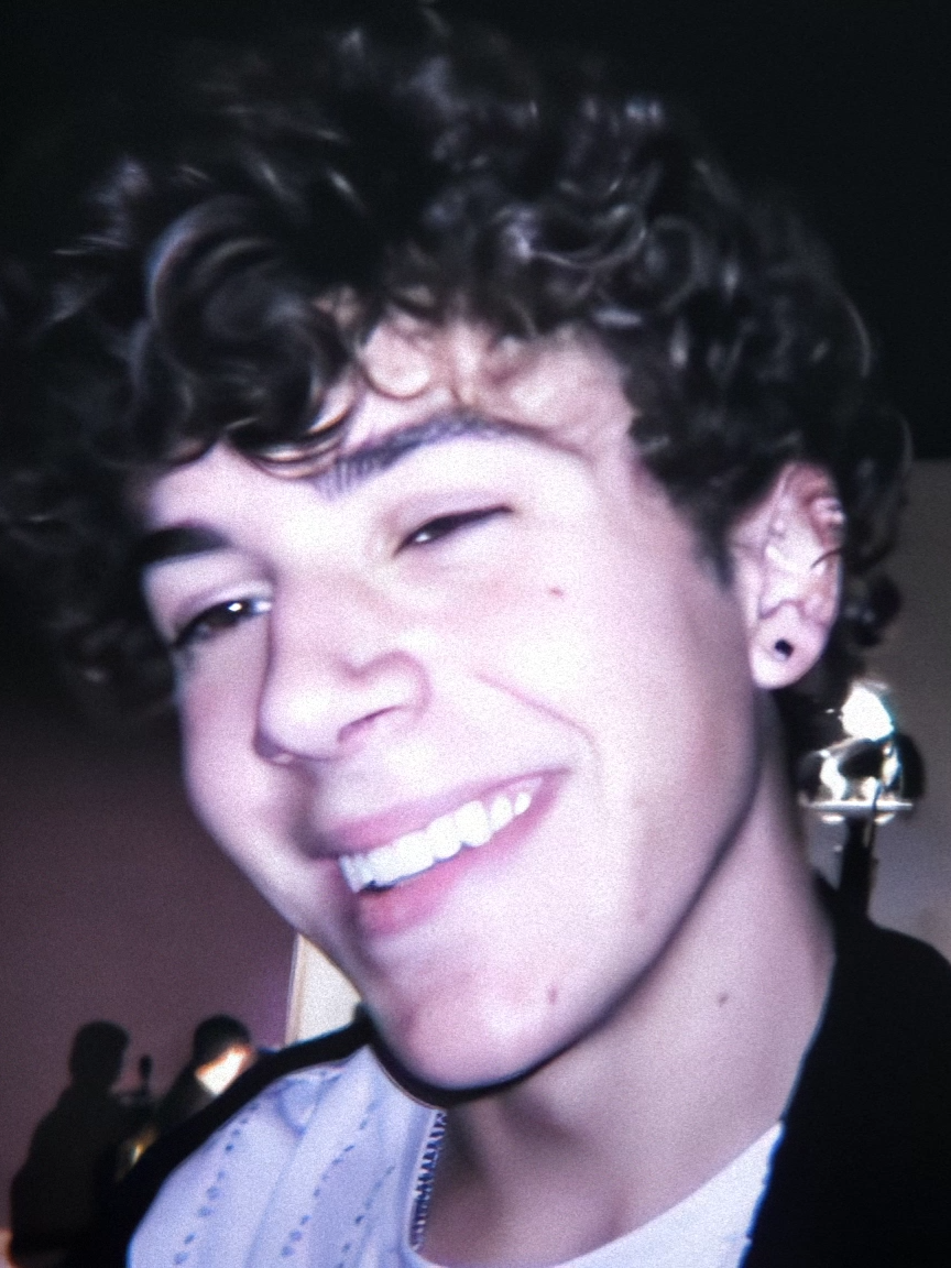 made me rip my shirt apart #MIRKOTROVATO #BABYNETFLIX #BRANDODESANTIS #BABY #MIRKOTROVATOEDIT #BABYNETFLIXEDIT #BABYEDIT #edit #fyp #xwnt.v