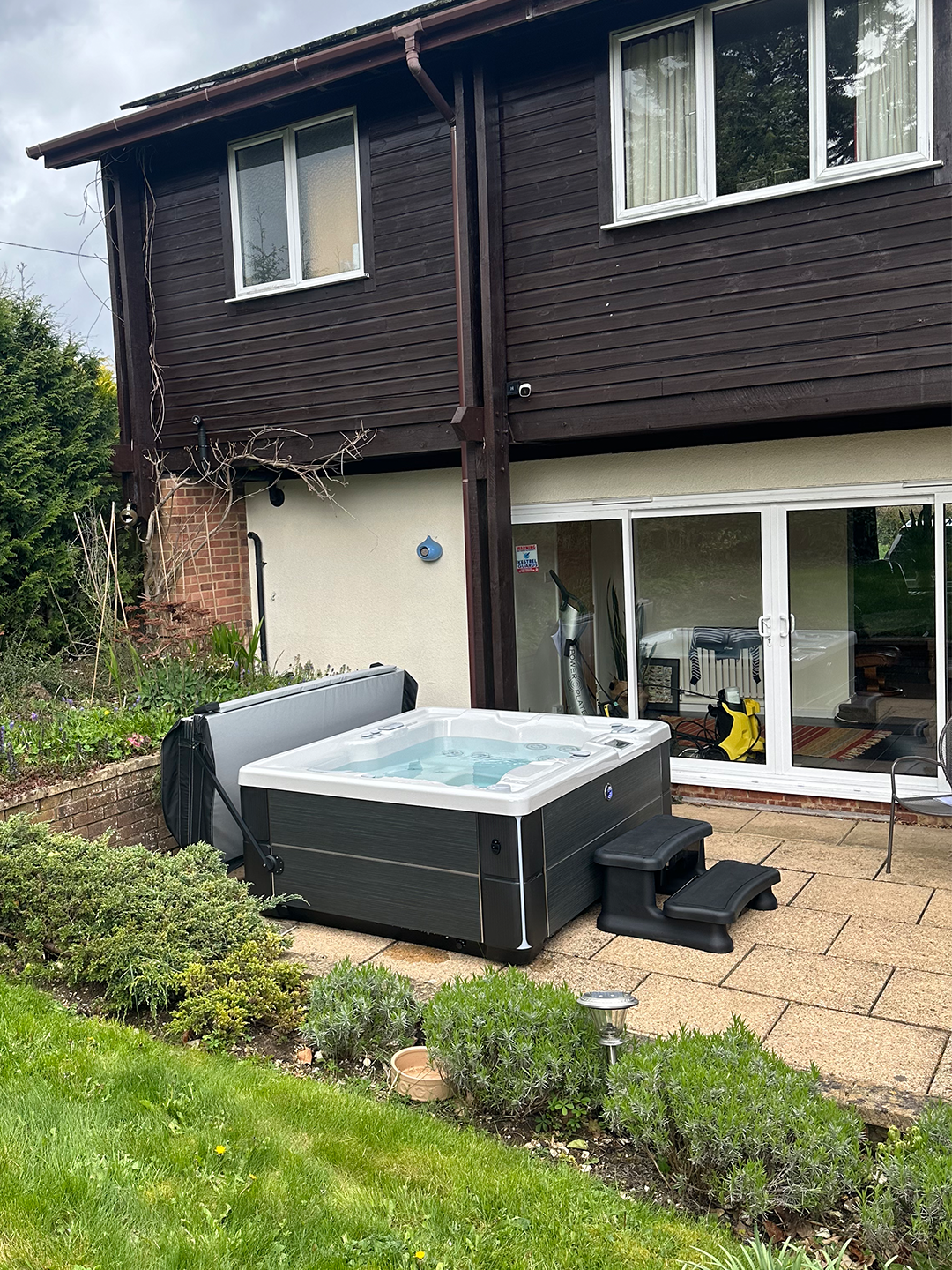 Deliver the NEW Jetsetter LX with us... ASMR Style!🎧 #HappyHotTubs #HotTubs #HotTub #GardenInspo #HotTubDelivery #HotTubbing #FreshWaterIQ #JetSetter #HotSpring