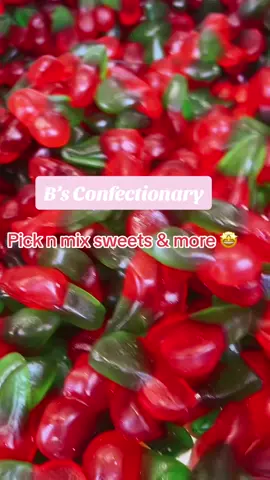 Over 40 choices of sugery sour sweet treats choices for you to create your own bag of favourites!  Candy floss, giant lollys, nauget, fudge & more find us at B’s Confectionery pick n mix! #bensonstiktok #bensonsfunfair #fairgroundrides #funfairsuk #funfairs #funfair #funfairfood 