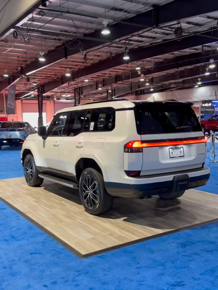 2024 Lexus GX Premium+ Inside & Out! #lexusgx #gx550 #lexusgx550 #lexus #lexuslove #lexusnation #lexuslife #lexusclub #newcar #carreview