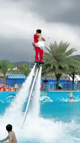 Fun at the 😍😍😍 #master2024bytiktok #giaitrividro #trochoitrungquoc #waterpark #funnyvideos #flyboard 