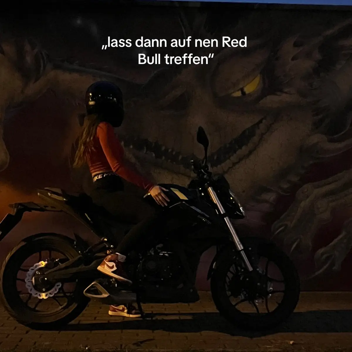 #liebe #verliebt #redbull #fyp #viral #crush #er #motorrad #bike #biker #night #vibe #aesthetic 