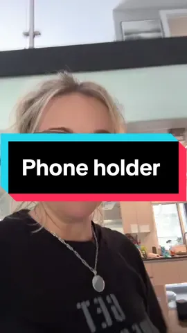 This is such a good tool for Contant creation! Supercheap get yours down below . . #phoneholder #phoneglassholder #glassphonemount #phonemount 
