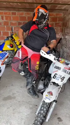 #fyp #fypシ #fyppppppppppppppppppppppp #fypシ゚viral #motos #motoscolombia #enduro #peces #endurocross #motoscolombia #humor #humortiktok #fr2 