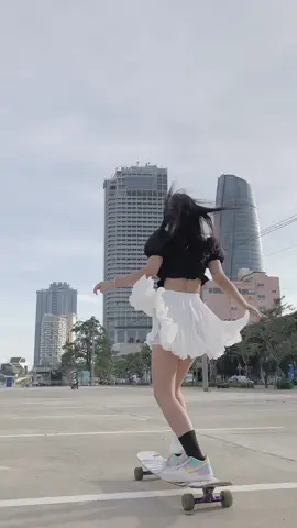 chỉ có hoàng hôn mùa hè là tuyệt nhất 💖 #zannie ##longboard##xh