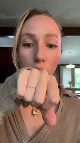 #stitch with @Ally | SAHM ✨  💍 show and tell ☺️ @Melanie Casey Jewelry #weddingring #engagementring #uniqueengagementrings #daintyjewelry #melaniecasey #minimalistwedding 