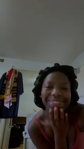 its graduation day 🥹☺️ shout out to the og class of 2020 🎓 #covidgraduation2020 #faugrad #blackgrad #fyp #fau #classof2024 #classof2020 #ktgondoit #graduation #collegegrad 