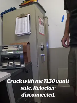 Crack with me TL30 vault safe. Relocker disconnected. #safecracking #vaultdoor #saferoom #drillingrig 