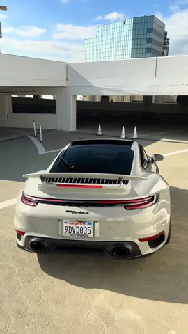 name a better daily #porsche #porsche911 