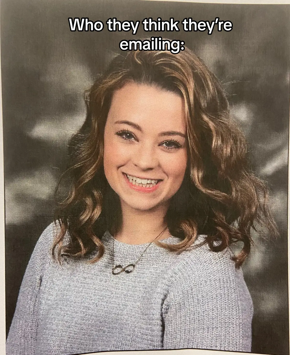 Just a snackin’ hot mess express 🤪😂 #fyp #foryou #secretarylife #typist #momtok #workingmom #viral #work #email 