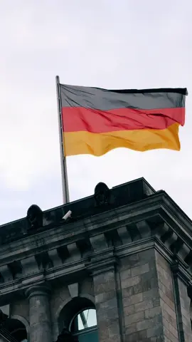 Ye pyara parcham 🇩🇪  #berlin #germany #germanflag #flag #europa #foryou #fyp #fypシ゚viral #fypdongggggggg #unfreezemyacount 