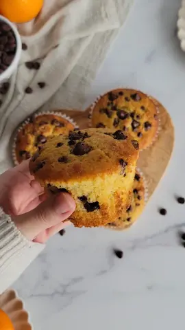 Orange Chocolate Chip Muffins 🍊🍫 #muffins #orange #chocolatechipmuffins #chocolateorange #orangemuffins 