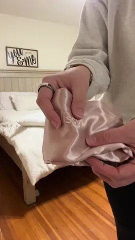 My newest sleep accessory that I am obsessed with! @Blissy Brand #blissy #CleanTok #cleansheets #refresh #cleaningtiktok 
