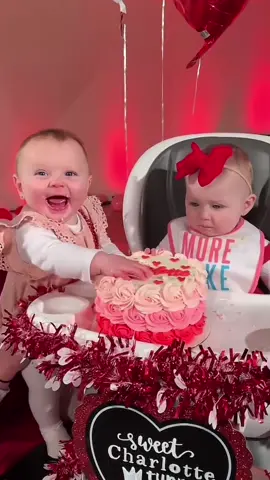 Enjoy your first birthday cake cute babies 🥰 #cute #birthday #funny #funnyvideos 