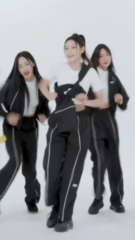 VEY 130K 😭😭😭 COMO FOI TAO RAPIDO OBRIGADA MESMO AMORES  😿💗💗💗💗💗 #foryou #fy #fyp #fypシ #fancam #dafnecams #haerin #newjeans 