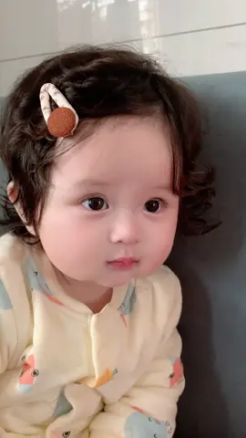 #embecuame❤️xuhuongtiktok😑 #embedangyeu❤️ #viaconxinh #viaconcung #viaconyeu #beyeu #cute #babycutevideo #babytiktokvideos 