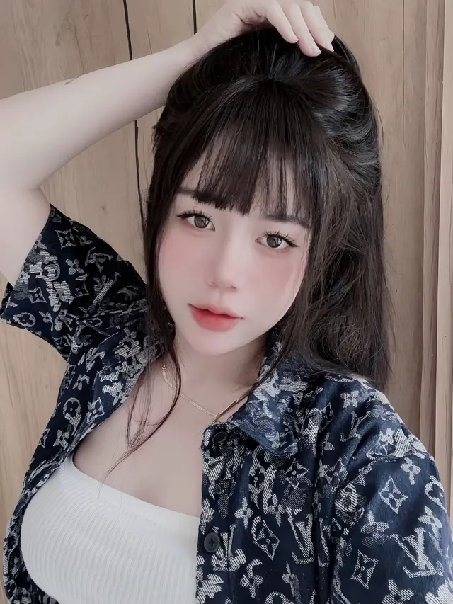 Thích nhõng nhẽo nhưng không có ai nuông chiều..😢