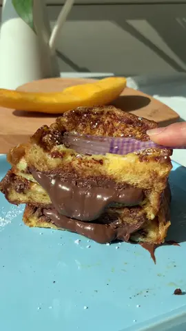 Nutella French Toast🥪☕#toast#breakfast#tiktokfood 