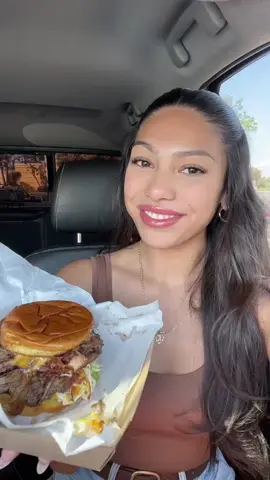 #mukbang #mukbangvideo #foodies #asmreating #burritomukbang #fypシ #l4 #foodmukbang #chipotle #wing #wingstop #eatingshow #lovefood #burgerking #americanmukbang 